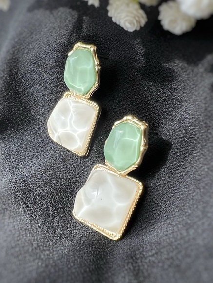 18K Gold Plated Water Ripple Resin Square Earrings Modern Spring - Picture 1 of 3